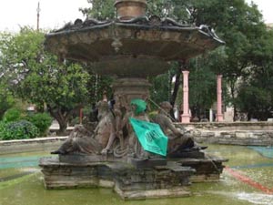 28_de_mayo___plaza_colon4